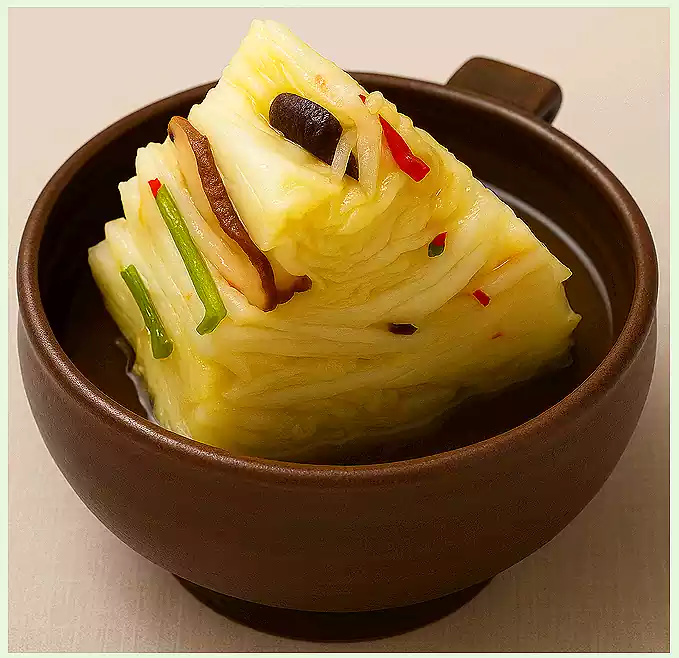 Korean Temple Food in Winter : Seasonal Vegan Recipes for a Healthy Cold Season 4 17Korean Temple Food in Winter_Seasonal Vegan Recipes_Tong-Baebaek Kimchi